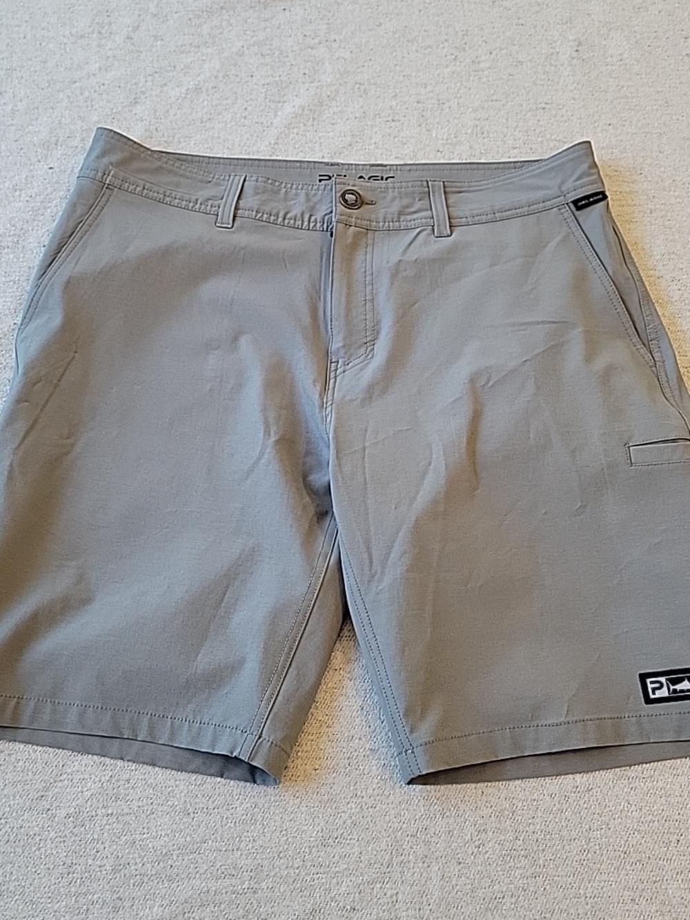 Pelagic Shorts Men's Size 34 Gray High Performance Deep Sea Hybrid Fishing